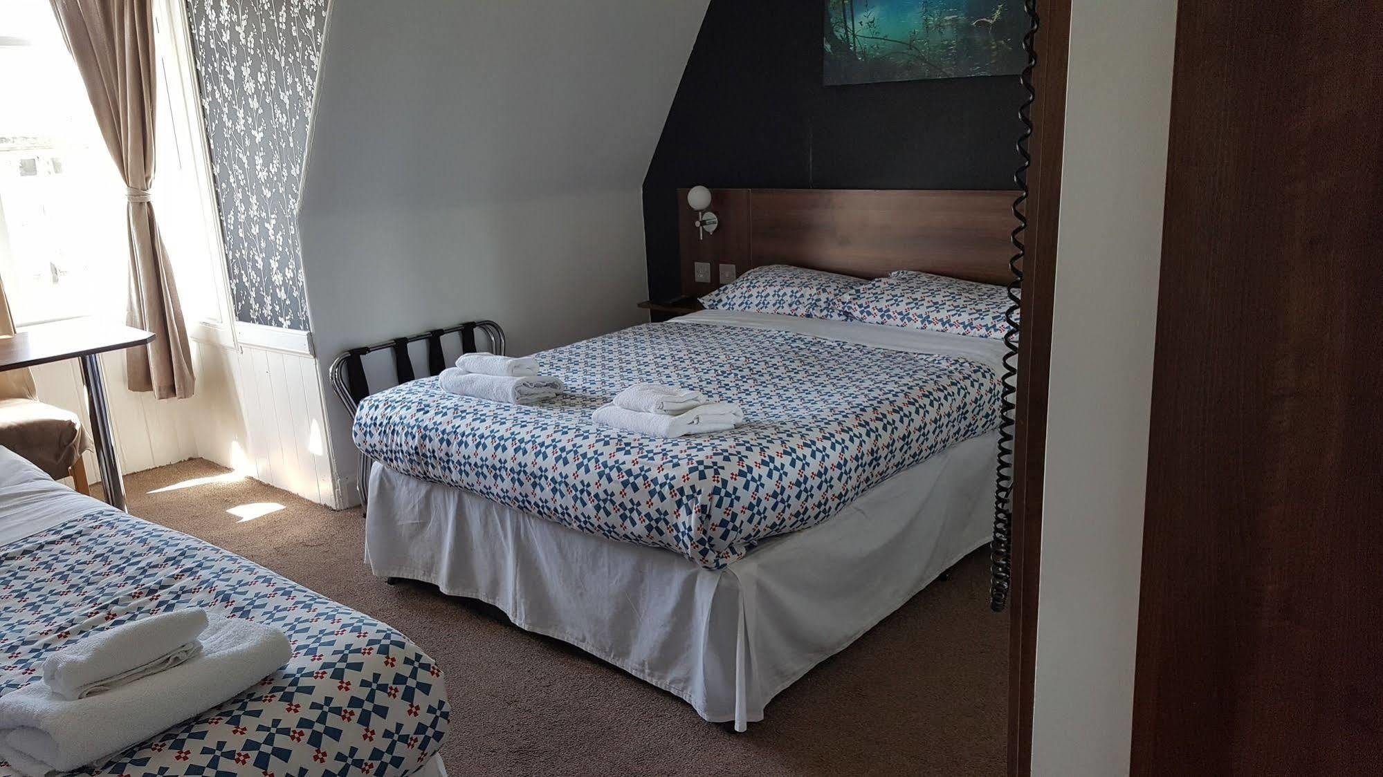 Cherry Blossom Guest House Whitby Eksteriør billede